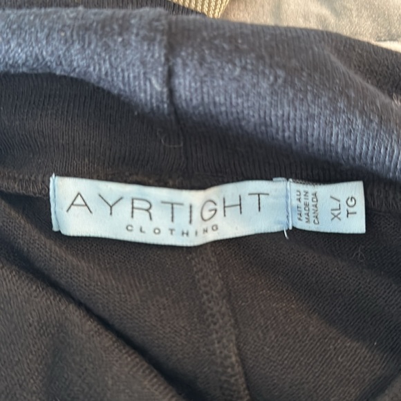 Ayrtight clothing - Picture 5 of 5